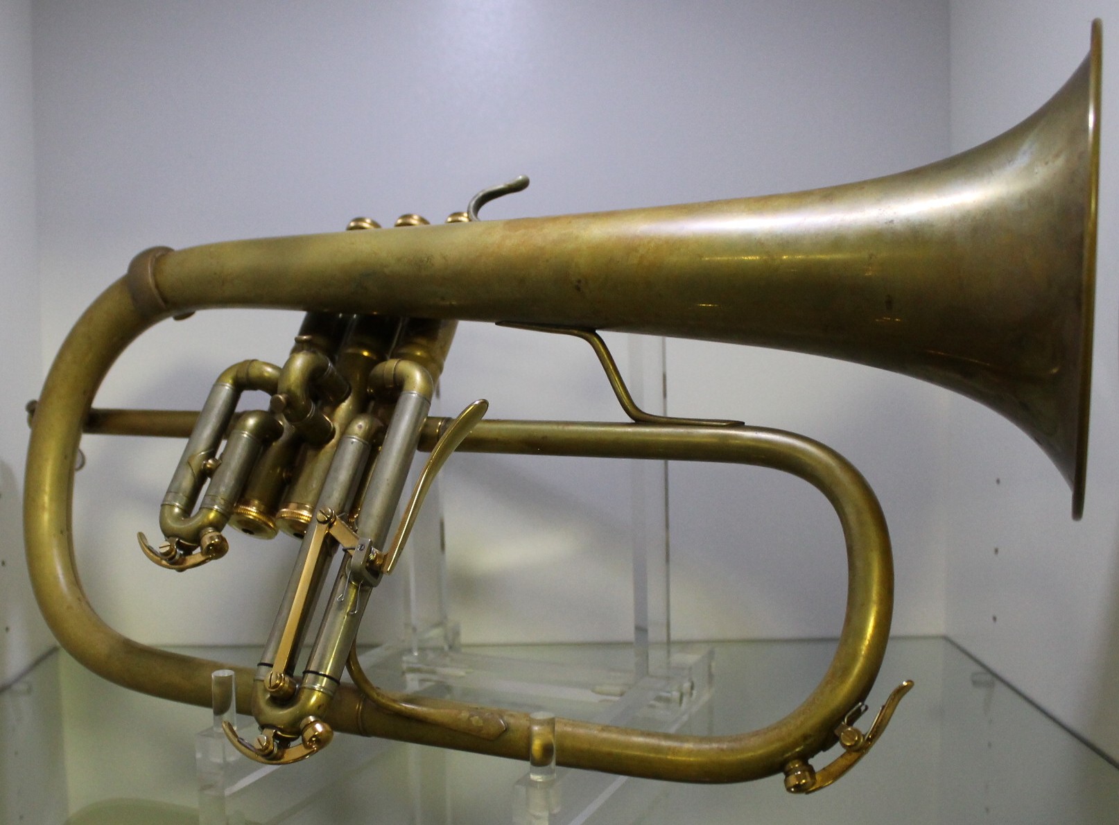 Blasinstrumente Trompeten Instrumente Fl gelhorn Musikanzeigen blasinstrumente-trompeten-instrumente-fl-gelhorn-musikanzeigen