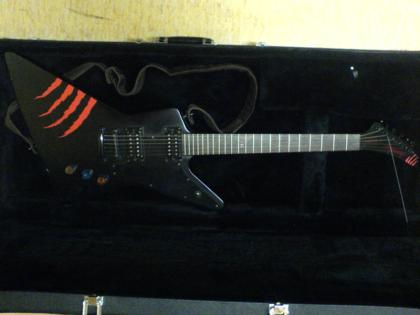! Biete Epiphone Explorer Gothic !