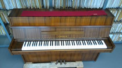 Yamaha Klavier Bj 1965