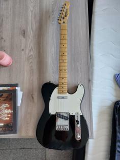 Fenix Telecaster schwarz mit Ahornhals Youn Chang aus den 90 ern