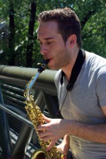 Saxophonunterricht in allen Stilen (auch mit Leihinstrumente)