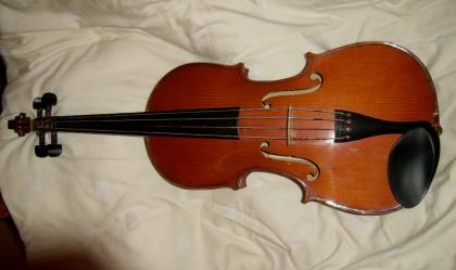 Viola 4/4 incl. Kasten und Bogen