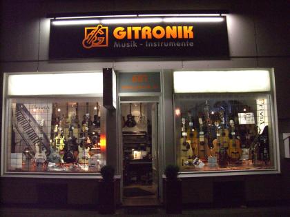 Große Auswahl und Angebote v.Digital+Stage/ E-Pianos in Shop -Beratung-Verkauf-S