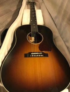 Gibson J45 Standard
