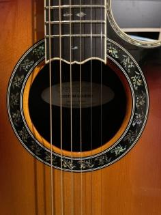 Ovation Custom Legend elektrische Akustik Gitarre