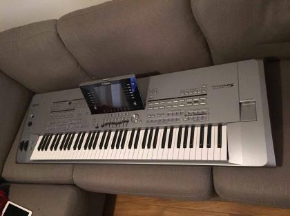 Yamaha Tyros 5- 76 Tastatur. MS05 Lautsprecher
