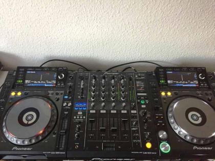 Pioneer DJ Set CDJ-2000NXS und DJM-900NXS