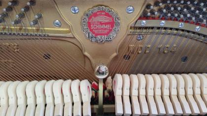Schimmel Klavier von Klavierbaumeisterin aus Aachen