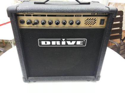 Gitarrenverstärker DRIVE mit Röhrenvorstufe