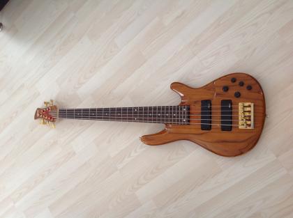 Bass Yamaha TRB5
