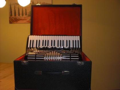 Hohner Akkordeon Imperator V mit Cassotto