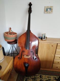 Klassischer Kontrabass aus Möhrendorf