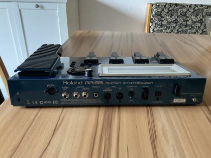 GUITAR SYNTHESIZER ROLAND GR 55