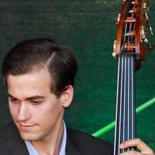 Kontrabass, Bassgitarren und Gitarrenunterricht in Bayreuth