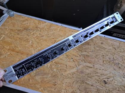 Behringer MDX 1400 Kompressor