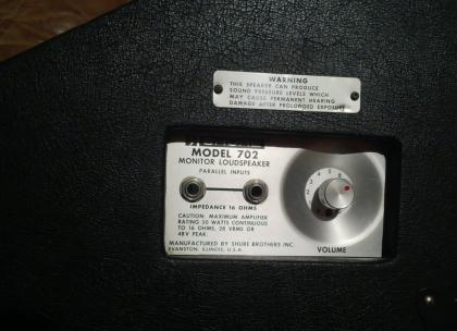 Shure Model 702 Bühnenmonitor passiv.