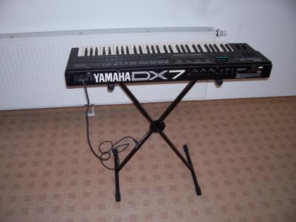 YAMAYA DX 7 Synthesizer