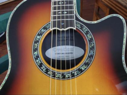 Ovation Custom Legend elektrische Akustik Gitarre