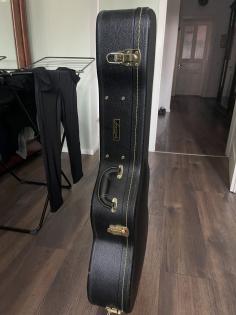 Larrivee LV09e Westerngitarre