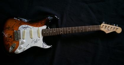 Signierte Fender Stratocaster-Gitarre