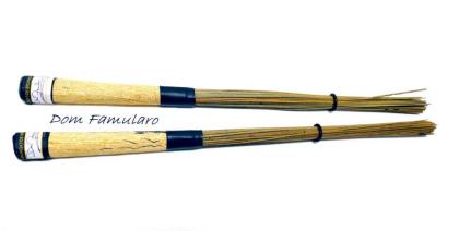 Akangatide Brushes – natural & handmade