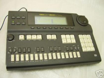 Yamaha QY 300 Midisequencer