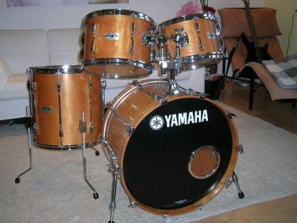 Suche Yamaha Recording 9000 Drumset o. Einzeltrommeln in Realwood Finsh