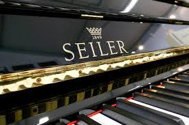 Klavier Seiler ritmo 116, schwarz poliert