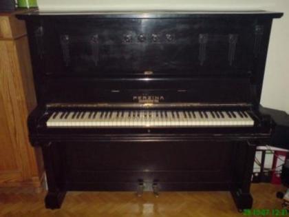 Perzina Klavier von 1920 in Schwarz