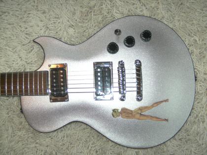 Ibanez Art 100 E Gitarre