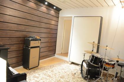 Tonstudio zur Mitbenutzung in Berlin-Schöneberg (Regie & Aufnahmeraum, inkl. Küche & Bad)