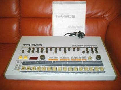 TR 909 Analog Vintage Drum Machine, Roland Rhythm-Composer House DJ Dance TOP