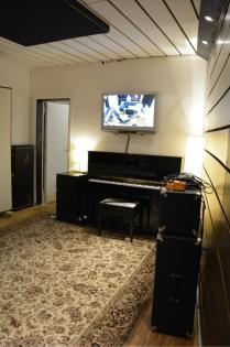 Tonstudio zur Mitbenutzung in Berlin-Schöneberg (Regie & Aufnahmeraum, inkl. Küche & Bad)