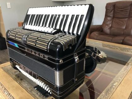 Hohner morino IV S