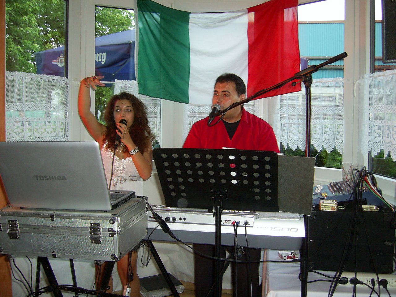 Musik für jeden Geschmack Italienische Internationale LIVE MUSIK DUOCIAO · Keyborder
