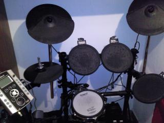 Roland TD-9