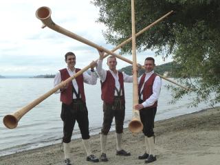 Alphornbläser für alle Anlässe - Das Bodensee-Alphorn-Trio