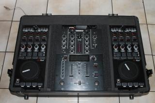 DJ Set: Reloop IQ.2+ mit 2x Contour Controllern im Case Wie NEU