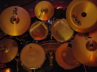 Verkaufe Schlagzeug Drumset Sonor Spezial Edition mit Paiste Becken