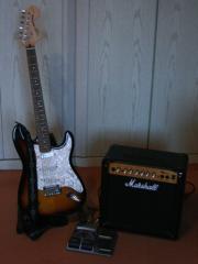 E-Gitarre Squier (Fender) Stratocaster + Verstärker + Effektgerät