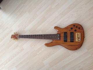 Bass Yamaha TRB5