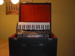 Hohner Akkordeon Imperator V mit Cassotto