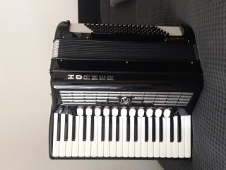 Hohner Favorit IV P gebraucht, sehr gut erhalten