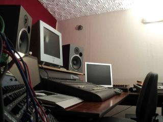 Vermiete Studio für Gesangs -,Sprach - & Instrumentalaufnahmen