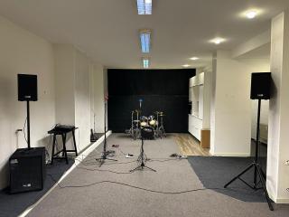 Proberaum am CITTI Park Kiel | ca. 70 m² | mit Drums, PA, Mics u. v. m.