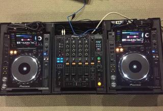 Pionier CDJ2020 Nexus x2 Pionier DJM 800 w Oddysey Flug-Fall