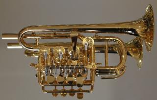 Meister J. Scherzer Piccolotrompete, Mod. 8111-AU, 24 Kt. vergoldet, Neuware / O