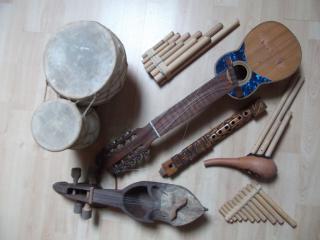 Diverse Musikinstrumente
