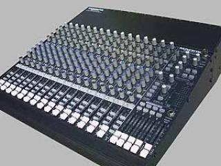 Konsole, Mackie CR1604 VLZ, 16 Spur
