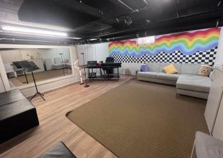 Musikstudio/ Proberaum stundenweise zu vermieten – Berlin Charlottenburg Nähe Richard-Wagner-Platz